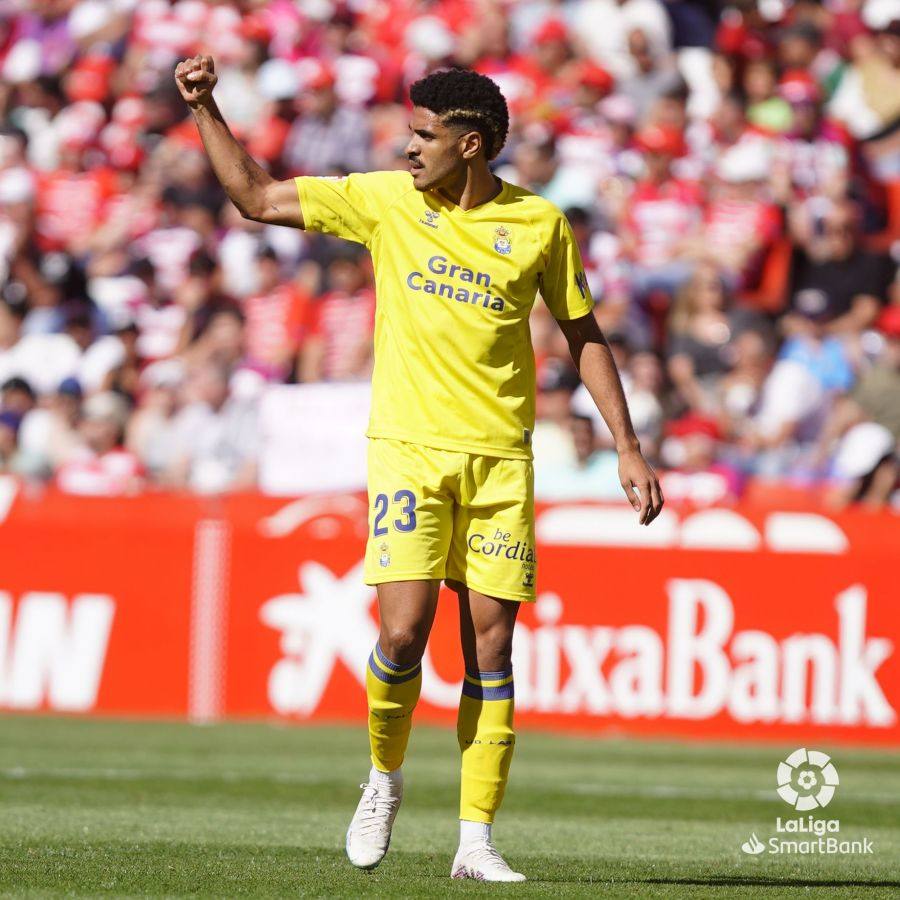 Coco celebra su gol al Granada.