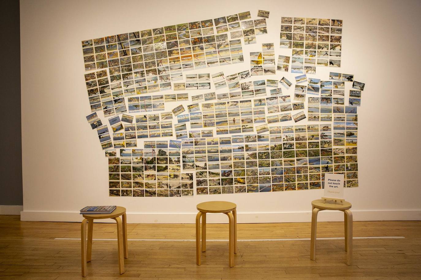 La obra de arte titulada 'Algún día, todo esto', de David Opdyke, se exhibe en el Museo del Clima de Nueva York, Nueva York, EE. primero en los EE. UU. dedicado al cambio climático, destinado a brindar a los visitantes y agencias climáticas un cambio positivo en la cultura de la justicia climática.