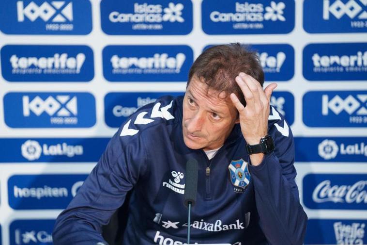 Ramis anuncia que no continuará en el Tenerife y que siente «decepción»