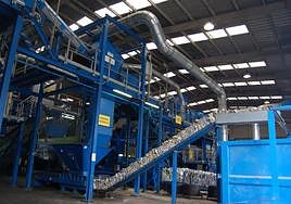 Planta de tratamiento de envases ligeros del Ecoparque Norte, en Salto del Negro.