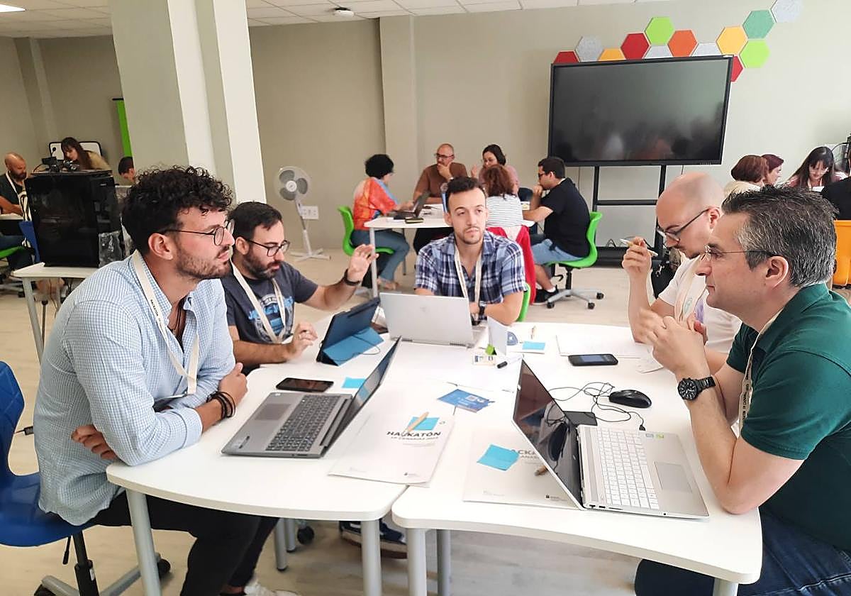 Un momento del Hackatón FP Canarias.