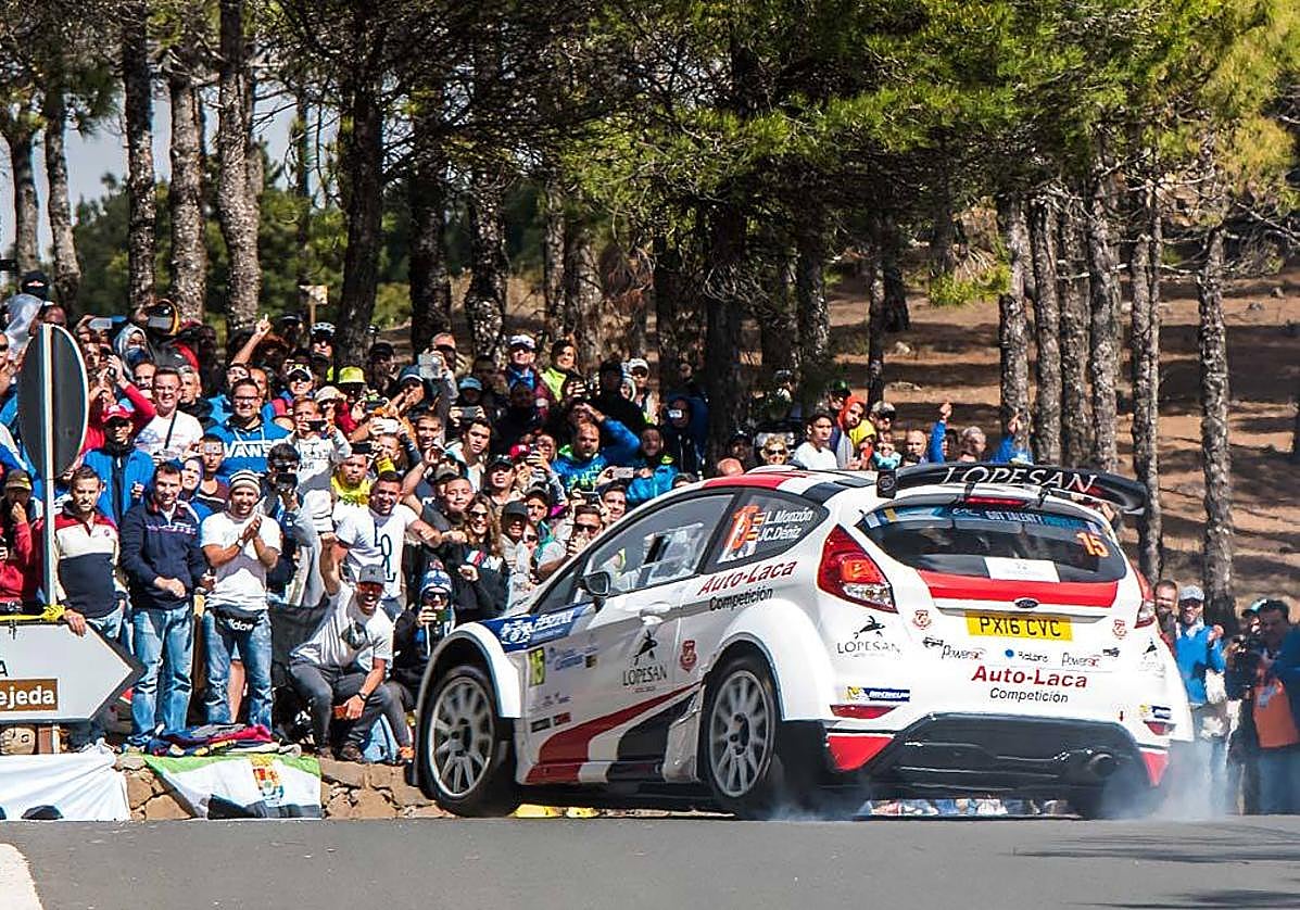 Imagen de aficionados presentes en uno de los tramos del Islas Canarias en años pasados.