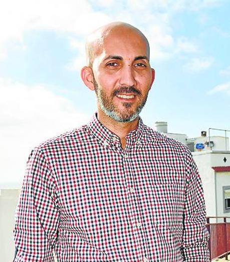 Israel Medina.