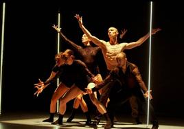 Un momento de la pieza de danza contemporánea 'CreAcción', que se representa el viernes en el Teatro Pérez Galdós.