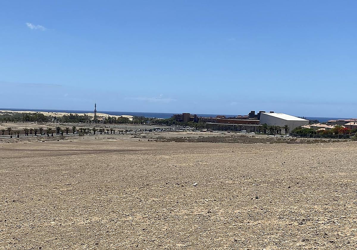 Solares pendientes de desarrollar en Meloneras.