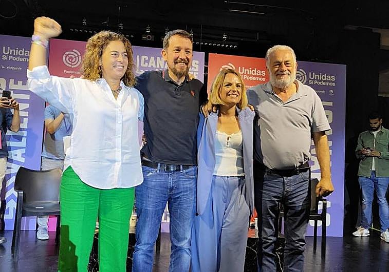 Pablo Iglesias, Gemma Martínez y Noemí Santana durante el mitin.