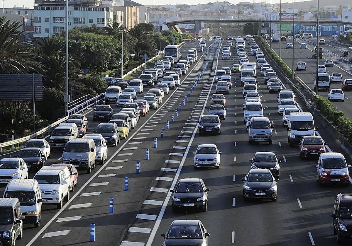 Vehículos en la GC-1.