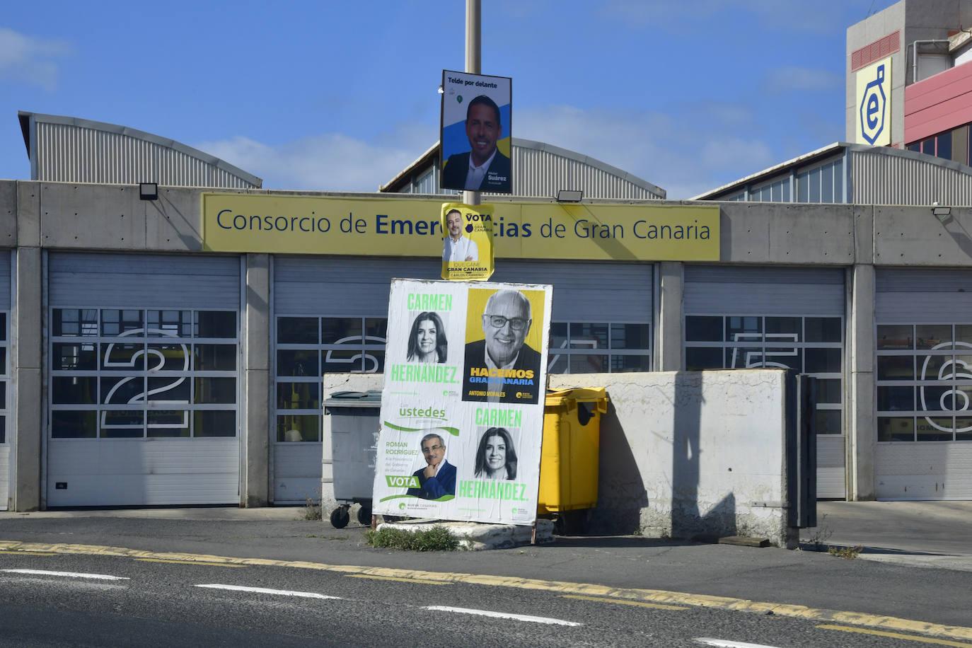 La marea de los carteles electorales inunda Gran Canaria