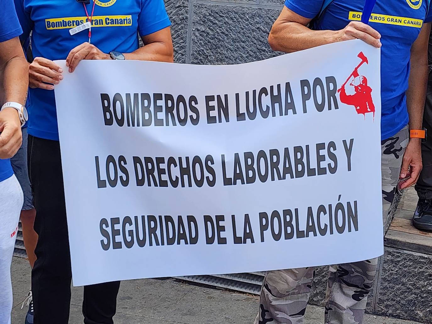 Los bomberos salen a la calle «desMoralizados»