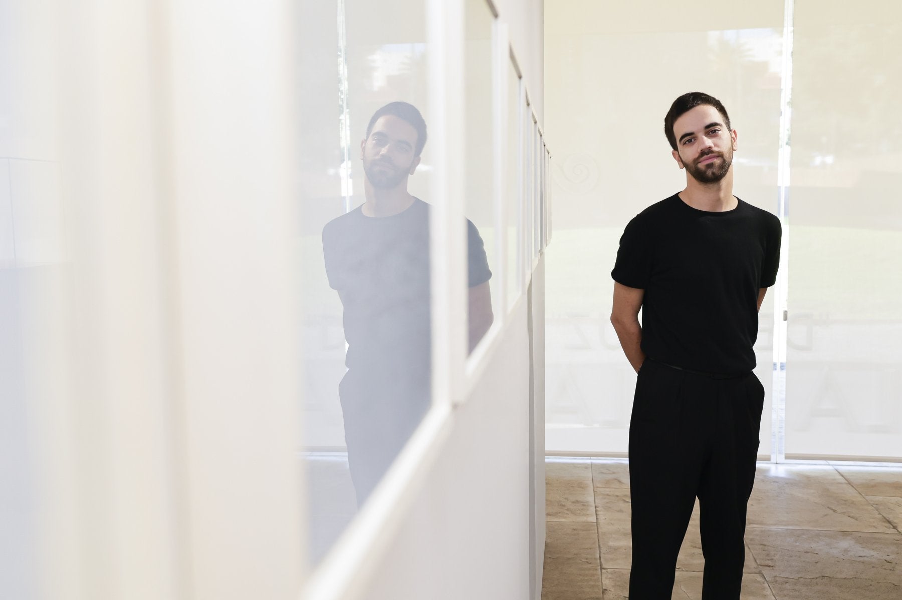 Salvador Jiménez Donaire fue el artista residente en 2022 y expuso 'La lentitud de las piedras'.