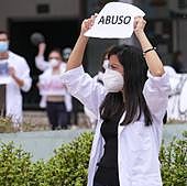 6.000 médicos están llamados hoy a una huelga que Sanidad ve inexplicable