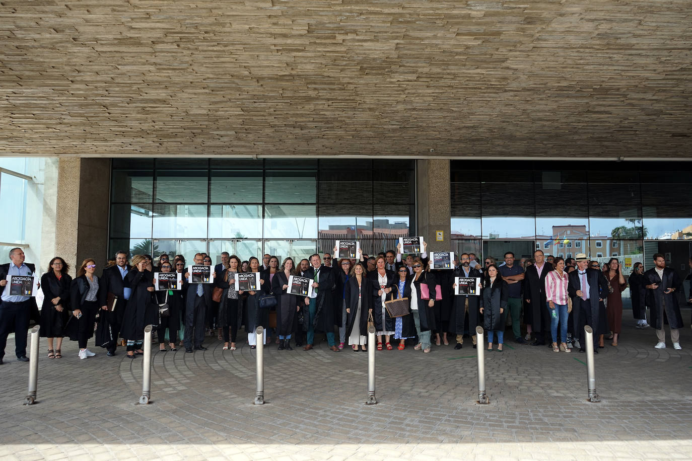 Los letrados del turno piden mejoras y censuran la actitud de un juez