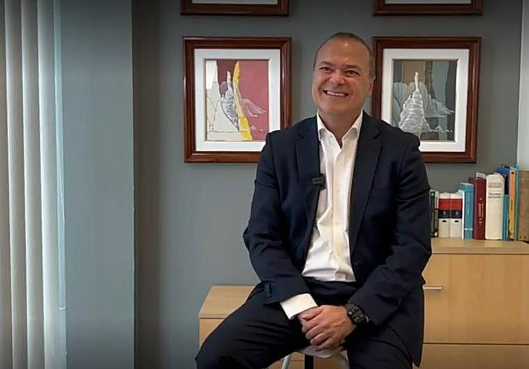 El lado más personal de Augusto Hidalgo