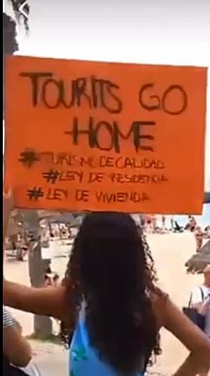 Se viraliza un vídeo increpando a turistas en Tenerife