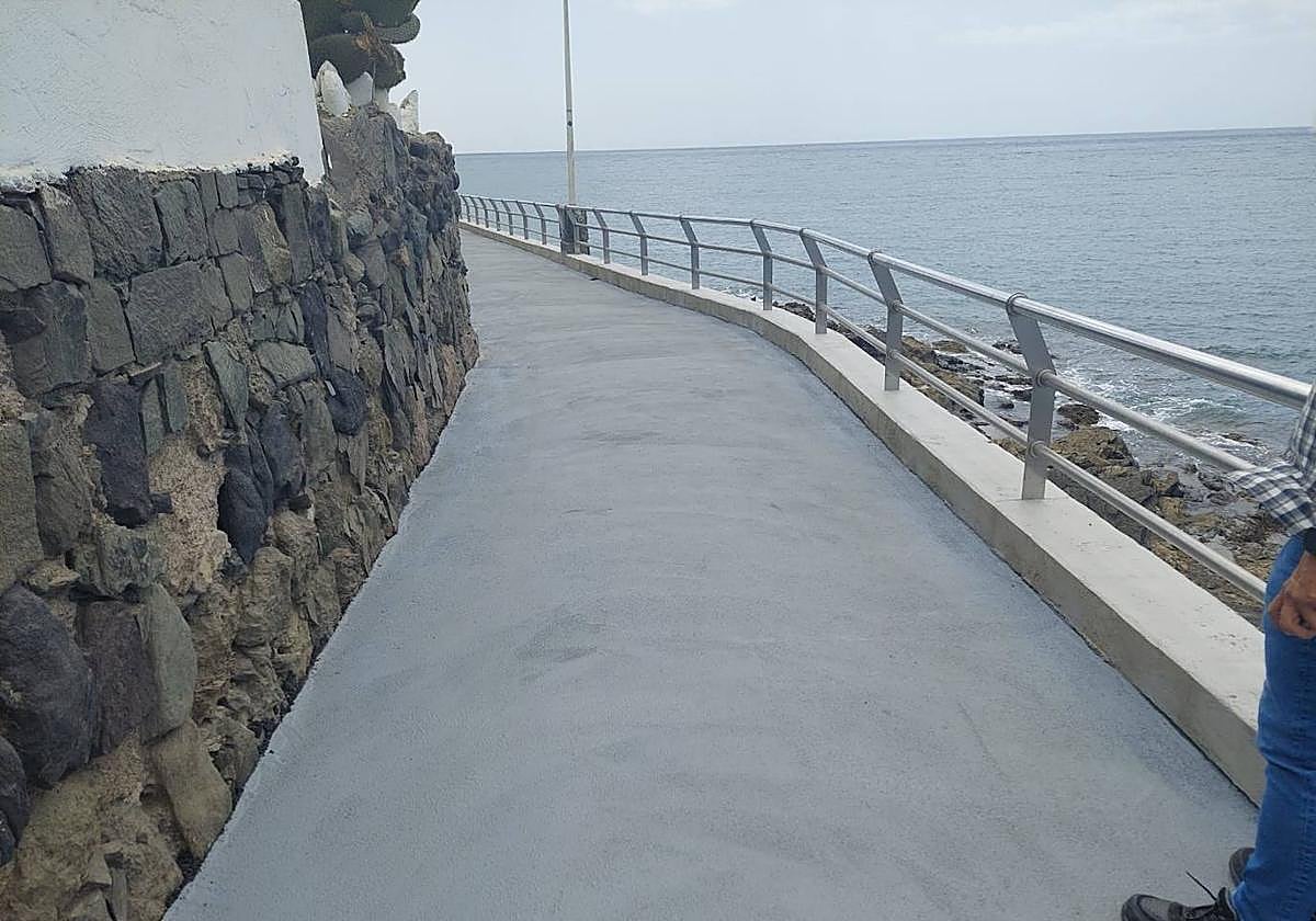 Tramo arreglado del paseo costero de San Agustín.