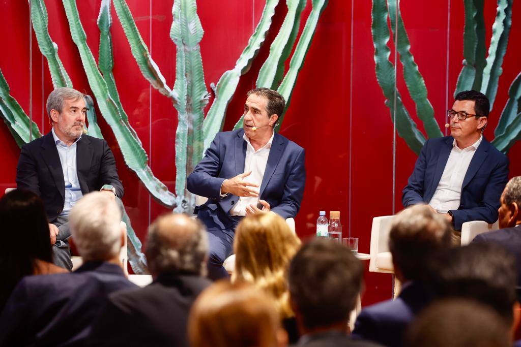 El encuentro &#039;Canarias por delante&#039;, en imágenes