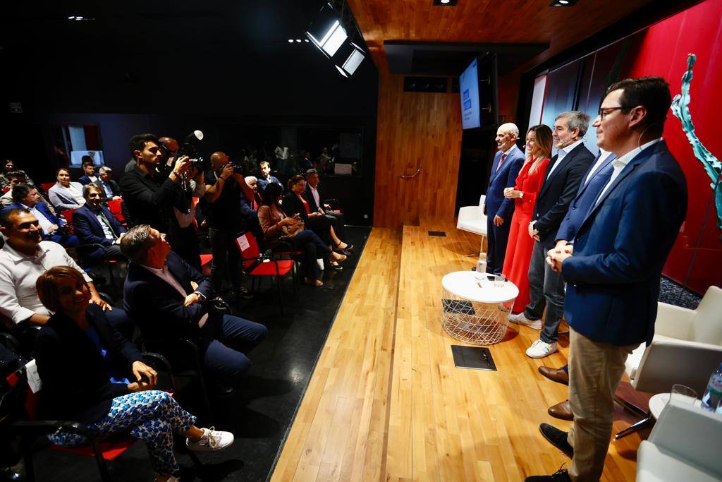 El encuentro &#039;Canarias por delante&#039;, en imágenes