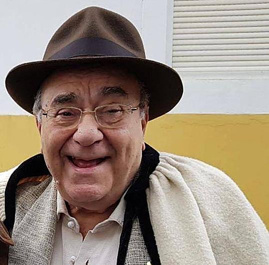 Juan González Peñate era miembro de la Orden del Cachorro Canario.