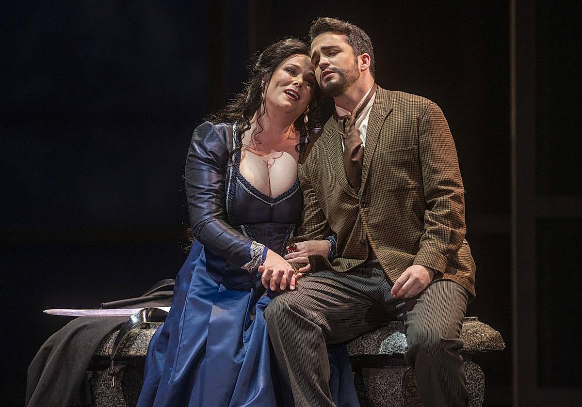 Jessica Pratt y Xabier Anduaga, como Lucia y Edgardo.