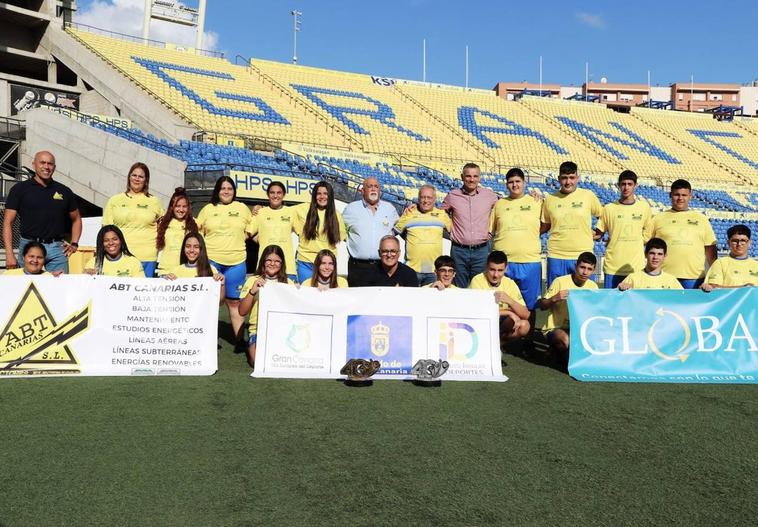 Selecciones infantiles de Gran Canaria y patrocinadores se homenajean