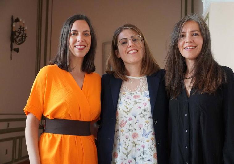 De izquierda a derecha, Cira Rodríguez, Laura Medina y Ana G. Sanabria.