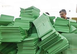 Papeletas verdes correspondientes al Cabildo.