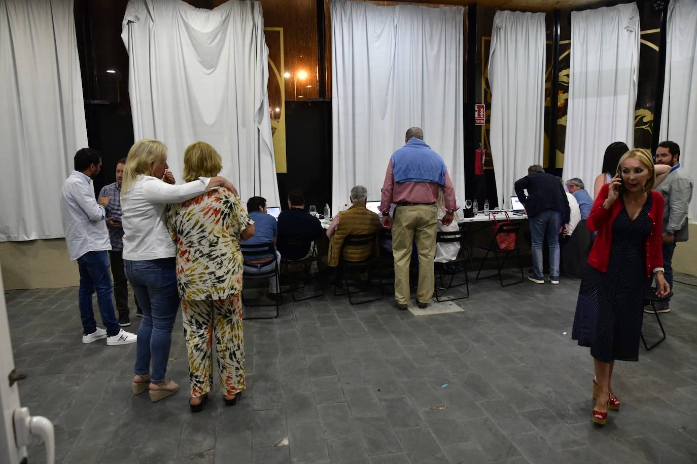 Así se ha vivido la noche electoral en los partidos