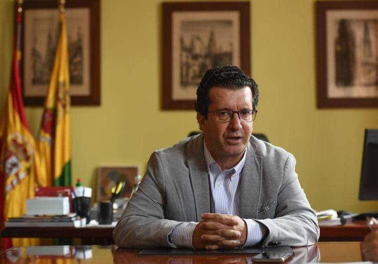 Juan Jesús Facundo (PSOE), alcalde de Arucas en funciones, ha logrado 9 de 21 ediles.