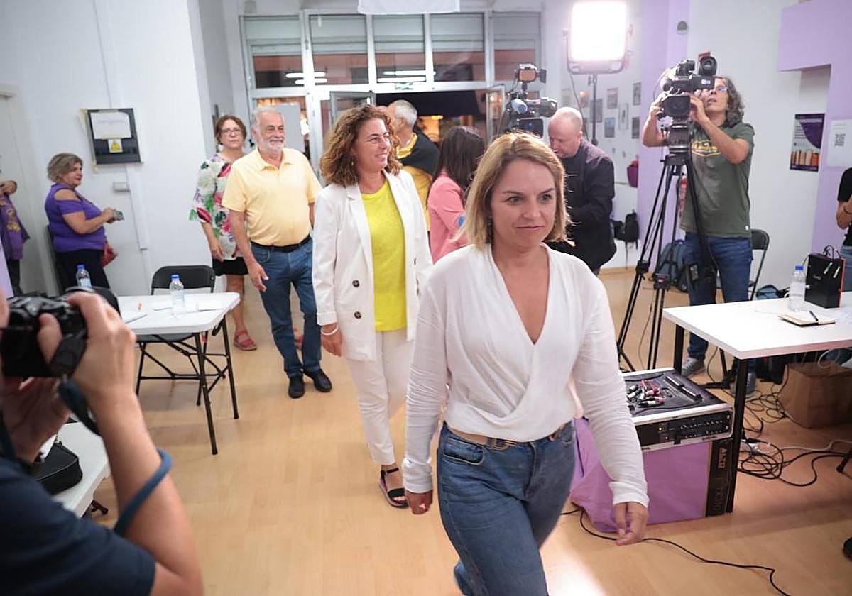 Imagen de los candidatos y candidatas de Unidas Sí Podemos tomada la noche del domingo tras conocerse el nefasto escrutinio del partido.