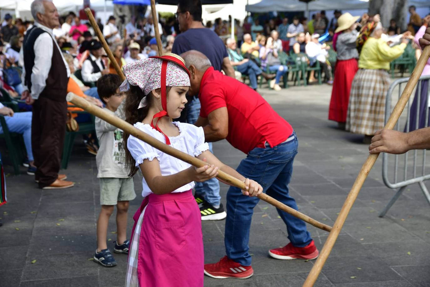 La plaza San Juan acoge el Día de Canarias
