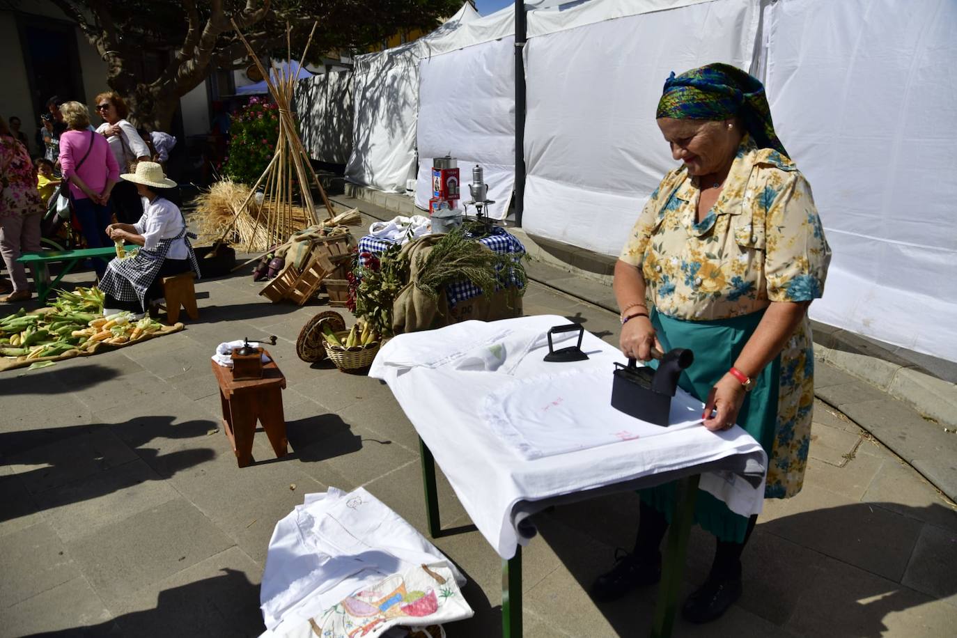 La plaza San Juan acoge el Día de Canarias