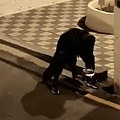 El Batman de la Nueva Isleta recupera el aparcamiento para los vecinos