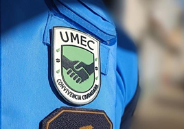 Denuncian a 13 personas por el abandono de residuos en la vía pública en el día de Canarias