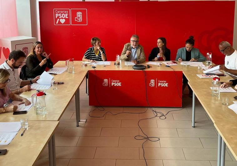 El PSOE, sin opciones ante el «pacto de perdedores»