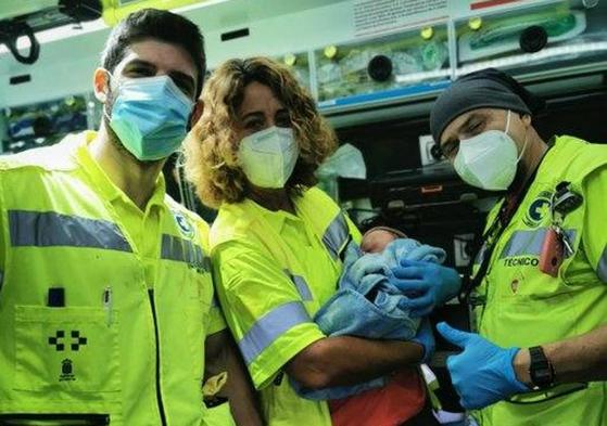El SUC atiende en La Laguna el parto de una mujer en su casa