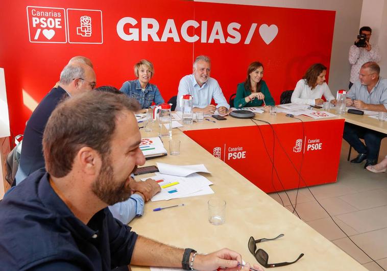 Dolores Corujo y Héctor Gómez, candidatos del PSOE