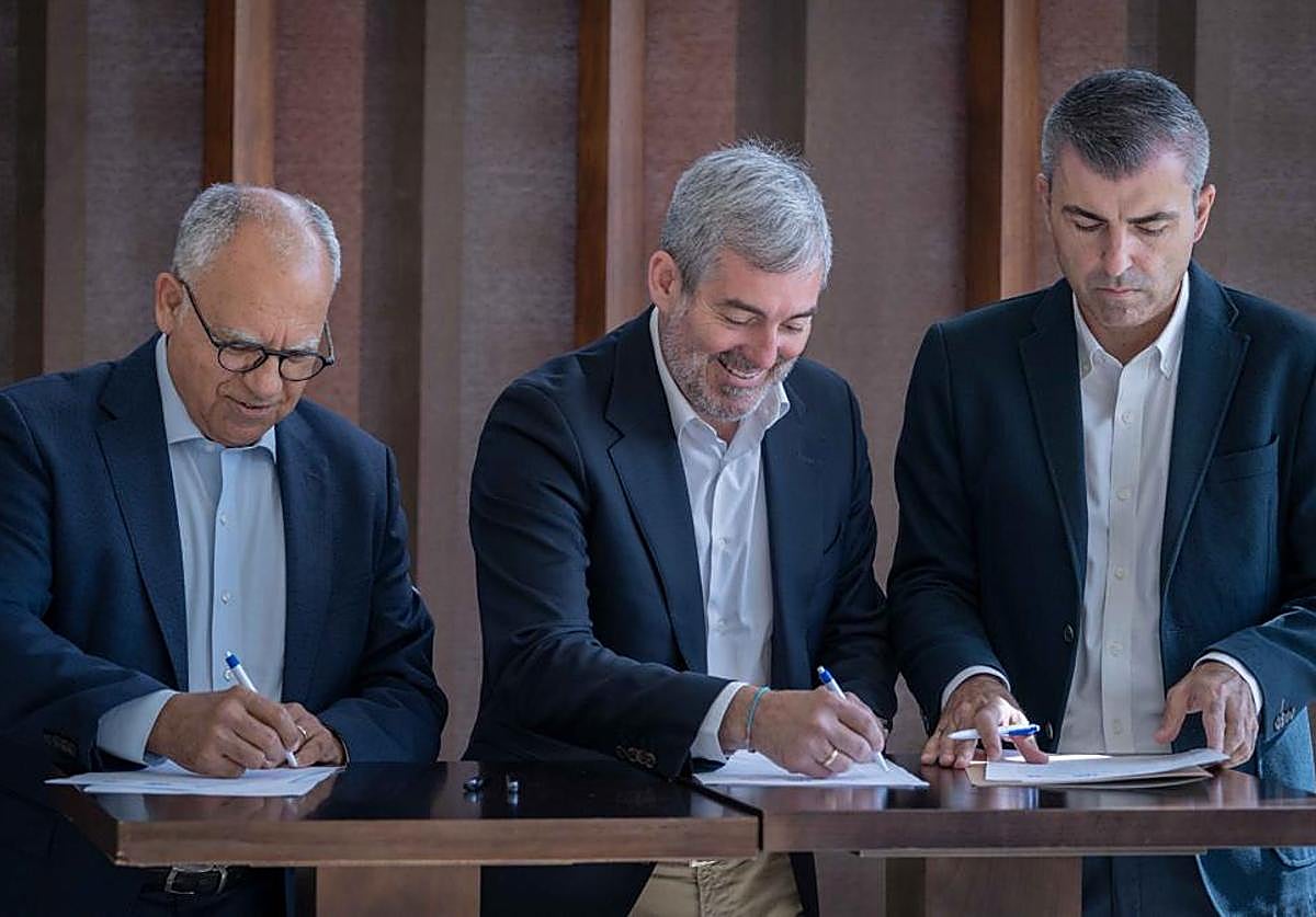 ASG firma con CC y PP y garantiza la mayoría absoluta para gobernar Canarias