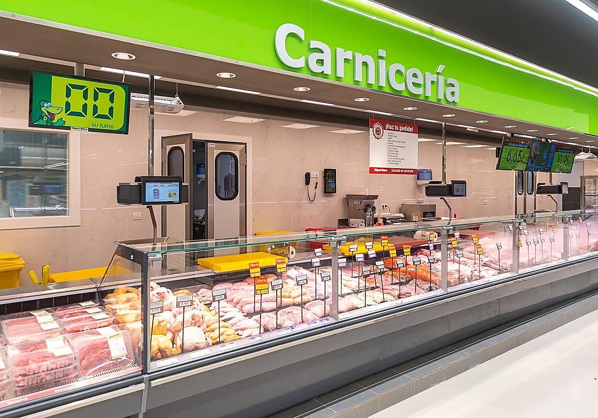 HiperDino duplica su oferta en productos frescos para ayudar a la economía de las familias canarias