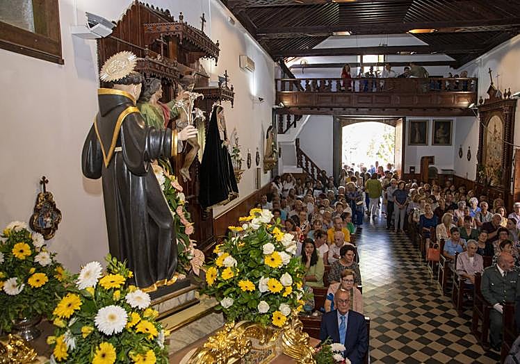 La iglesia estaba abarrotada.