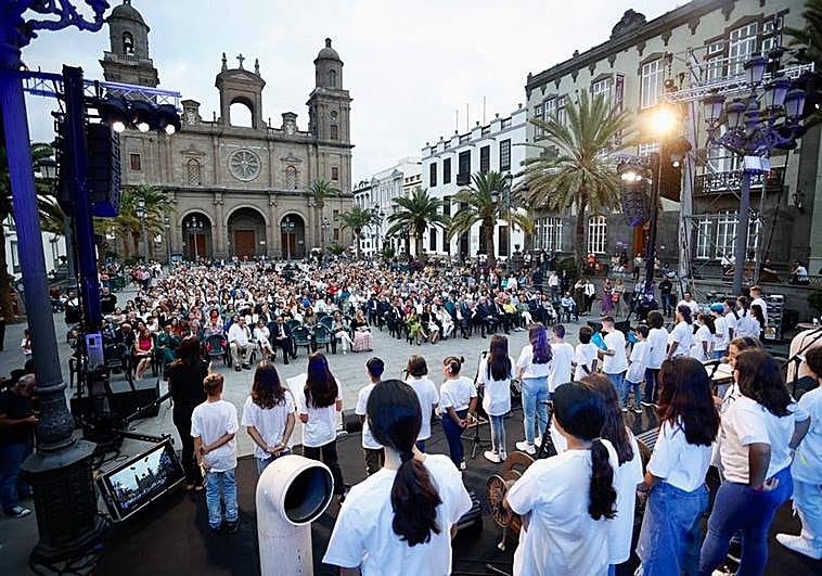 Santa Ana fue el escenario en el que se llevó a cabo el arranque oficial de las fiestas que conmemoran el 545 aniversario de la ciudad.