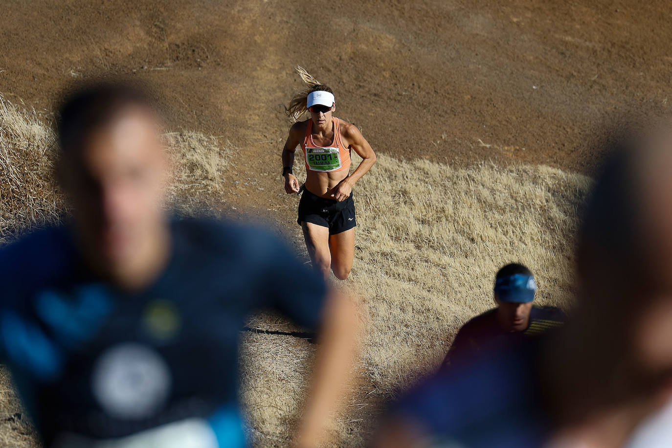 Yasmina, a toda pastilla.