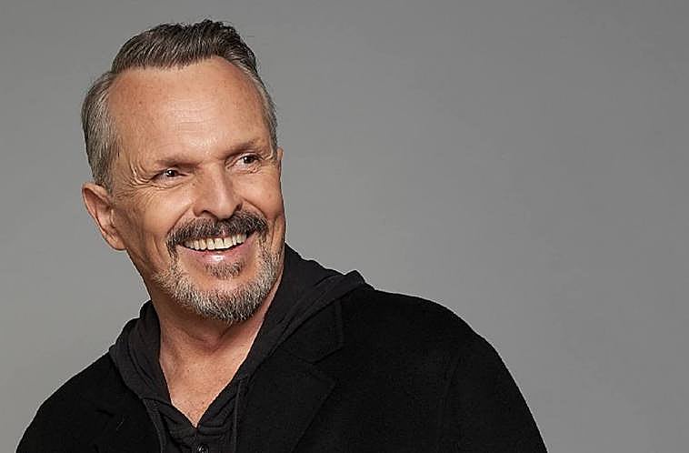 Miguel Bosé ha accedido a contar su historia ante las cámaras.