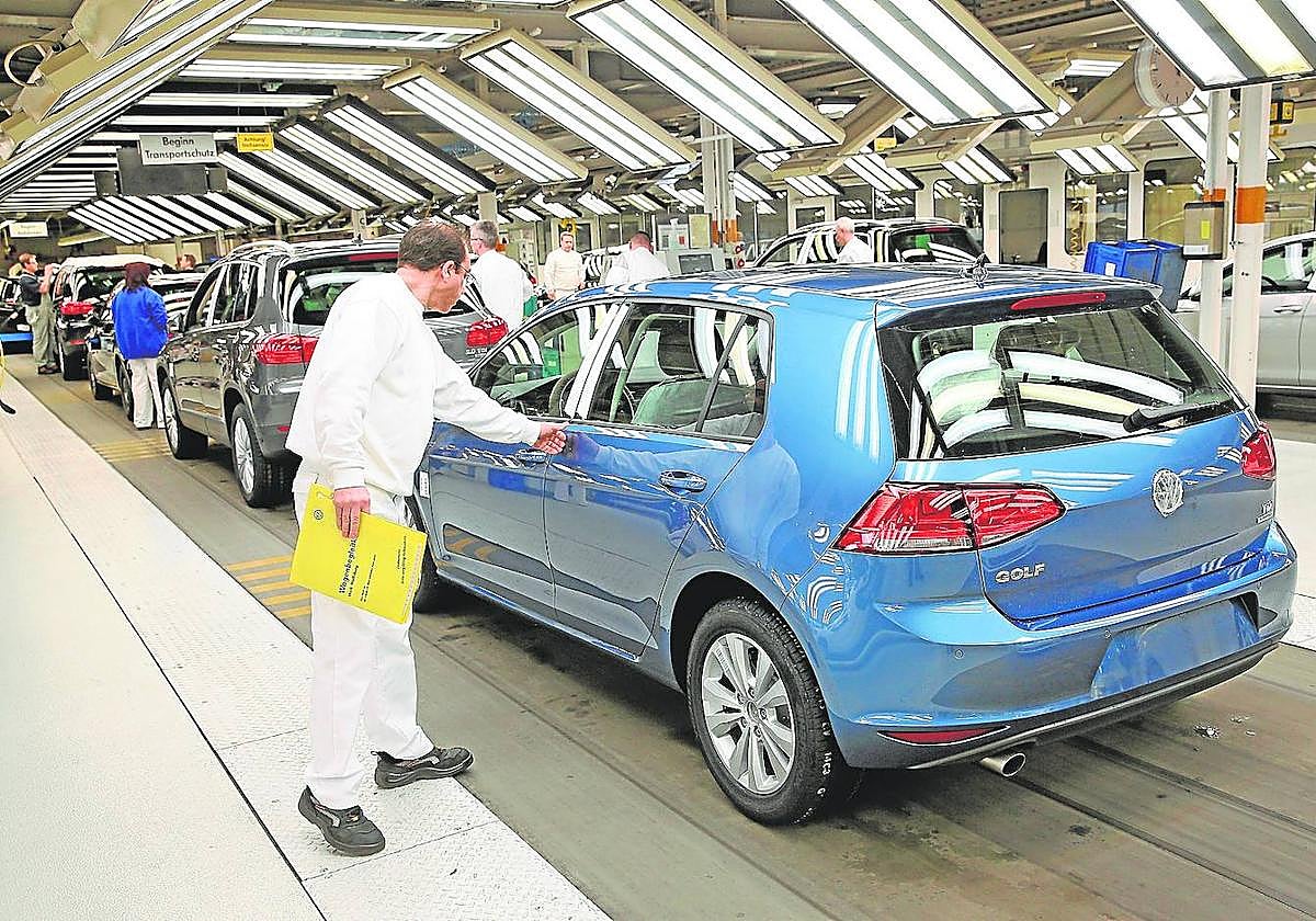 Hay muchos factores que según los expertos han sobrecalentado la economía y amenazan su crecimiento.