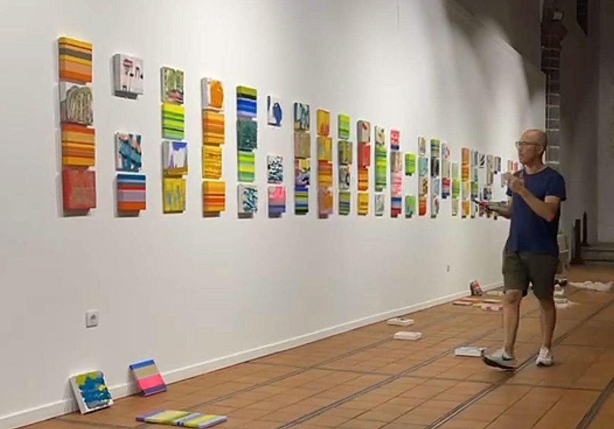 Trabajos de montaje de la exposición.