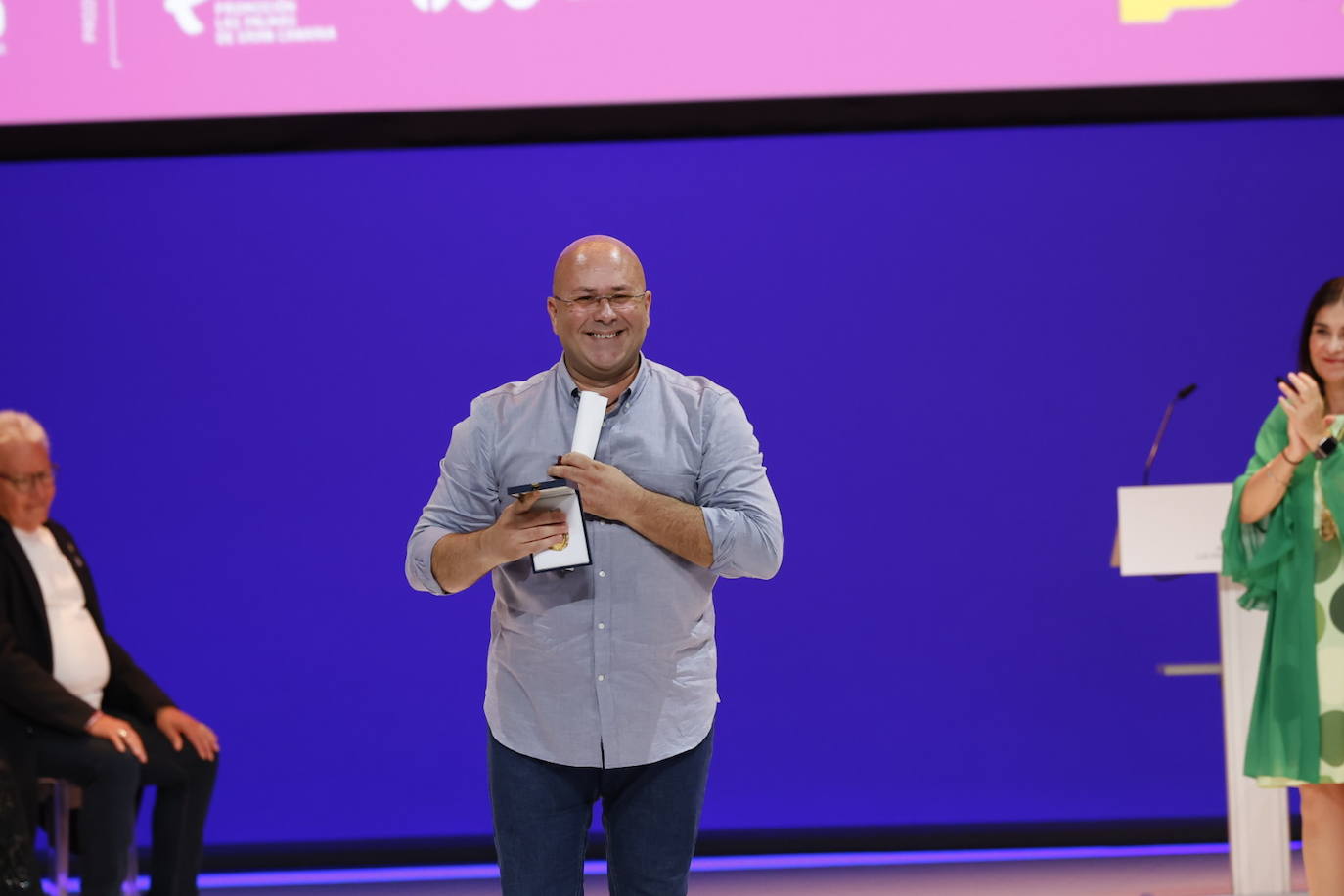 La capital grancanaria reconoce a 25 personalidades e instituciones