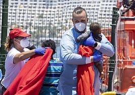 El Defensor del Pueblo abre una investigación por la patera que naufragó rumbo a Canarias