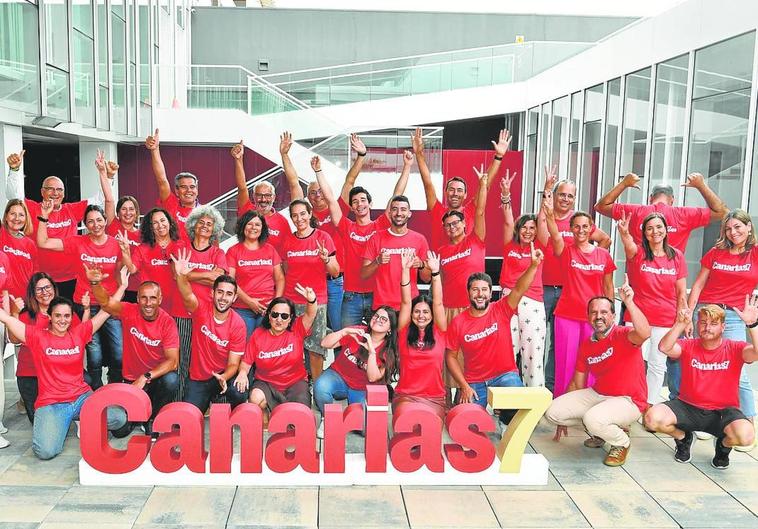 CANARIAS7 organiza la carrera que se disputa este domingo. En la imagen, su equipo.