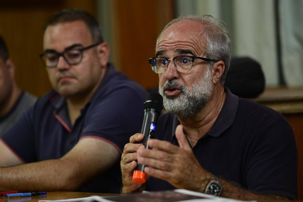 La plataforma Justicia Social Carrizal se reúne con el nuevo alcalde del municipio