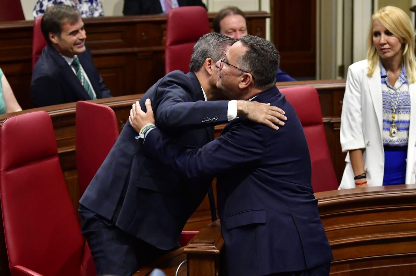 El inicio de la XI legislatura del Parlamento de Canarias, en imágenes