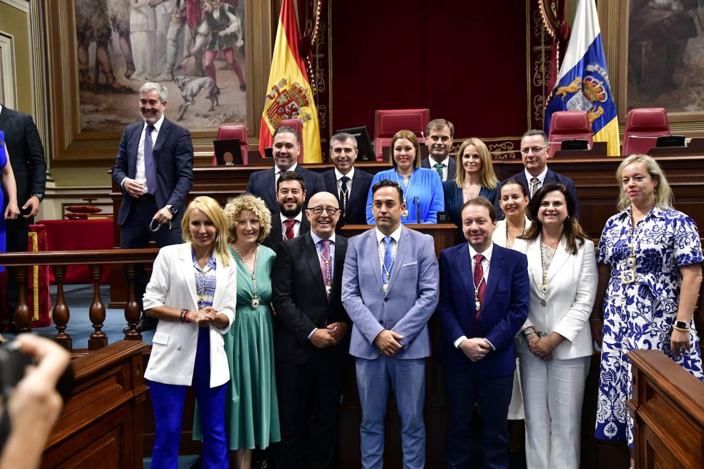 El inicio de la XI legislatura del Parlamento de Canarias, en imágenes